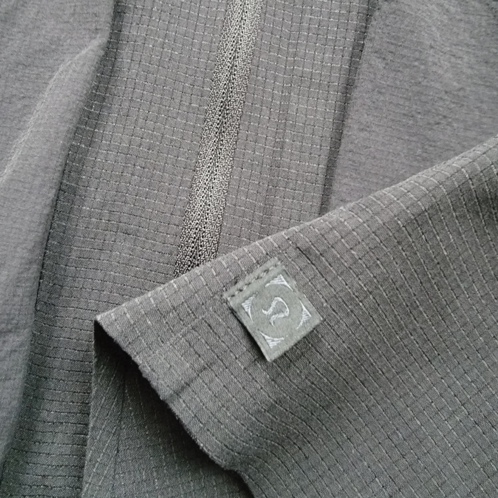 Lululemon Lab Diffract Cargo Jacket - Picture 11 of 11